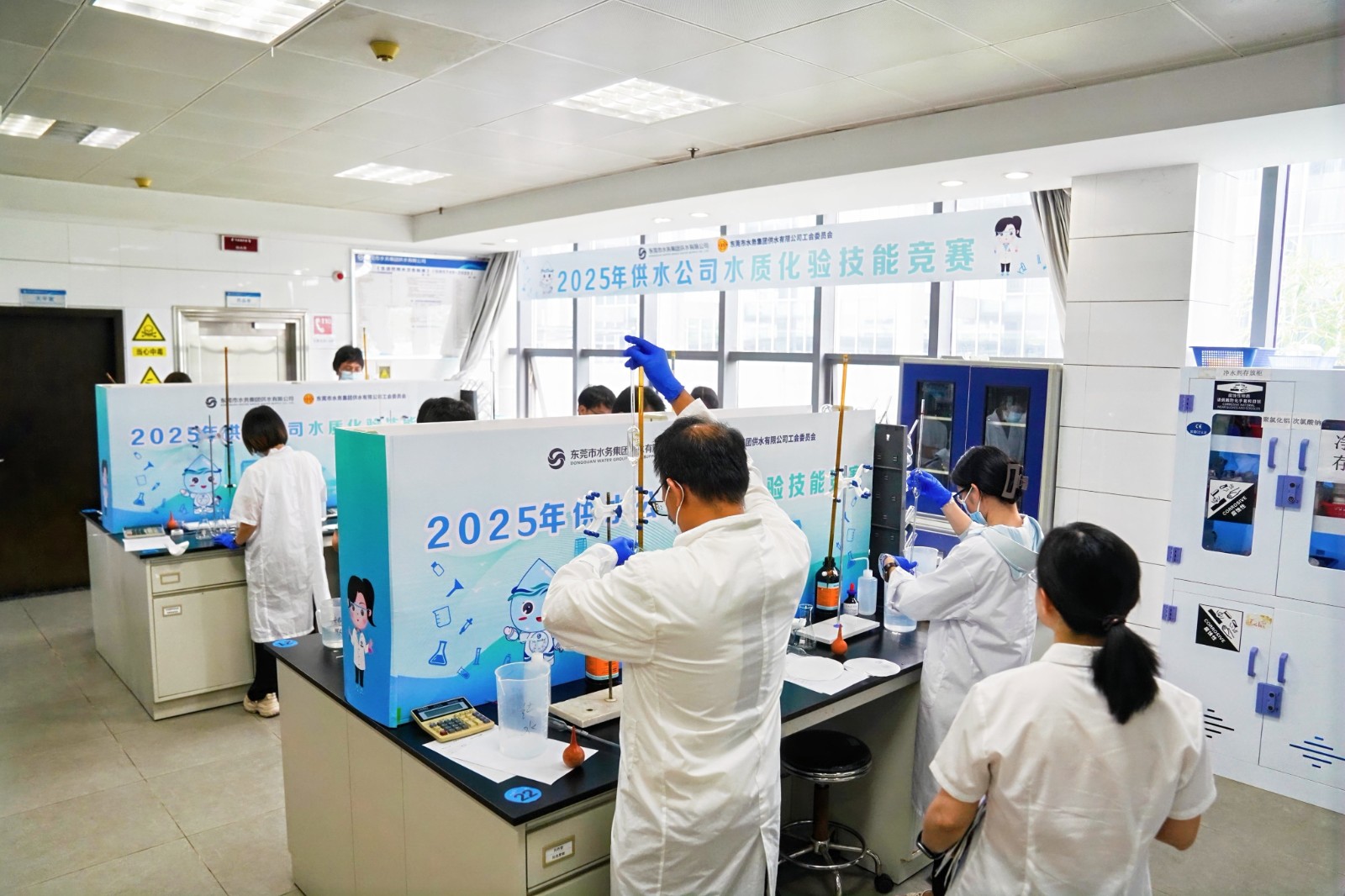 化验实操1.jpg 化验实操1.jpg