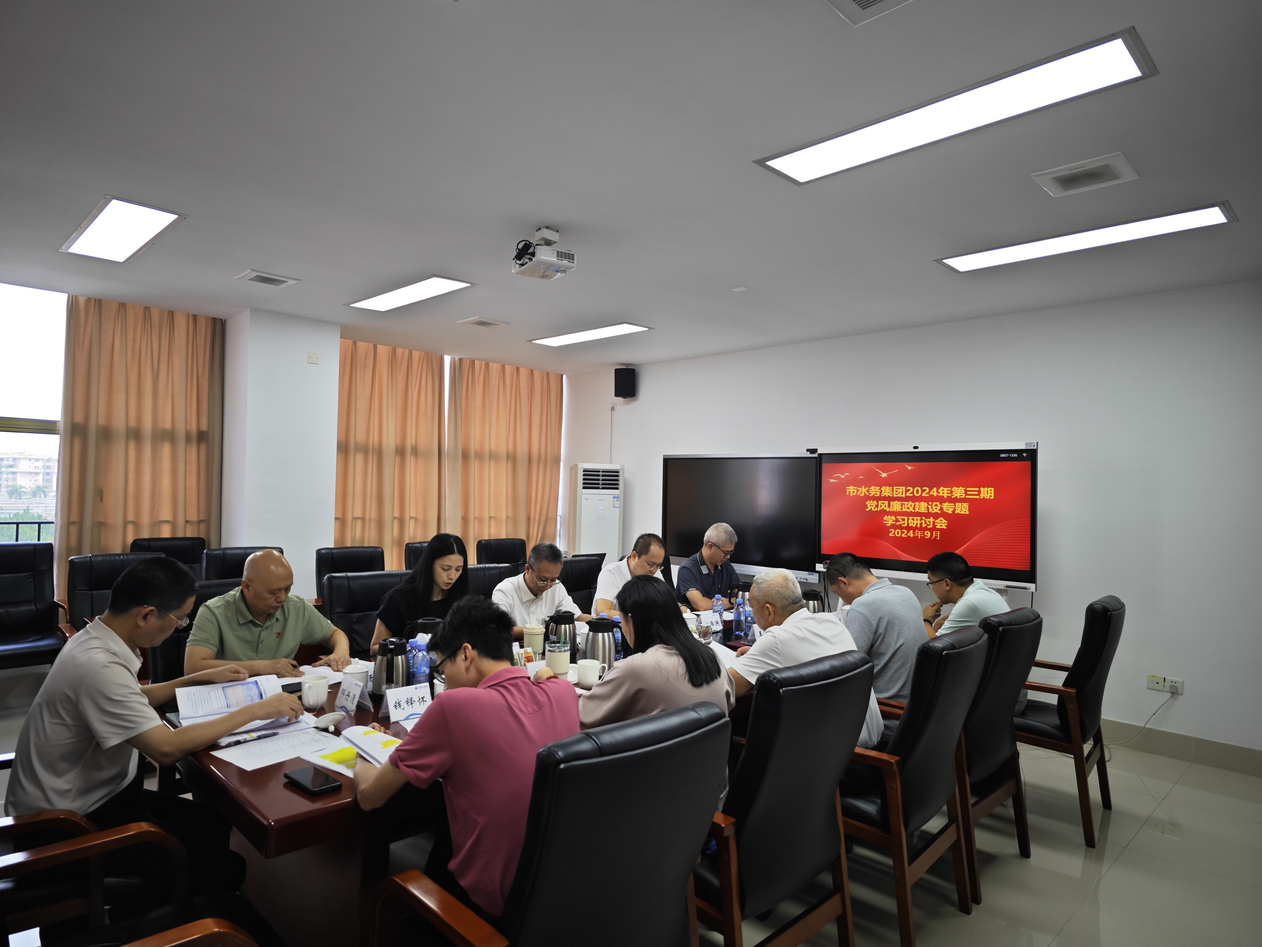 图片2及封面图片.png