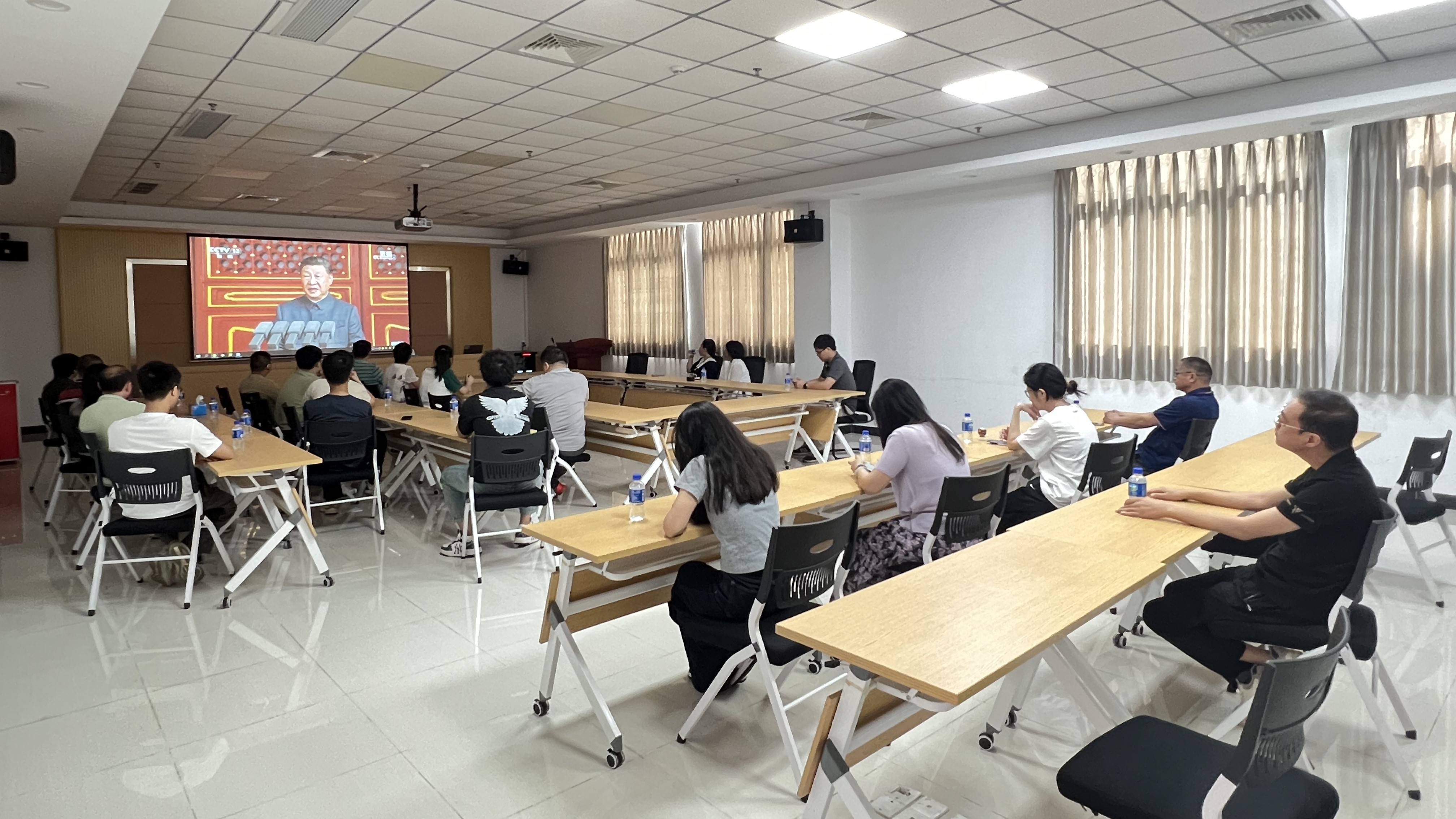 ee69d991c6ccea77ee3ffeb85ae1aa9.jpg ee69d991c6ccea77ee3ffeb85ae1aa9.jpg